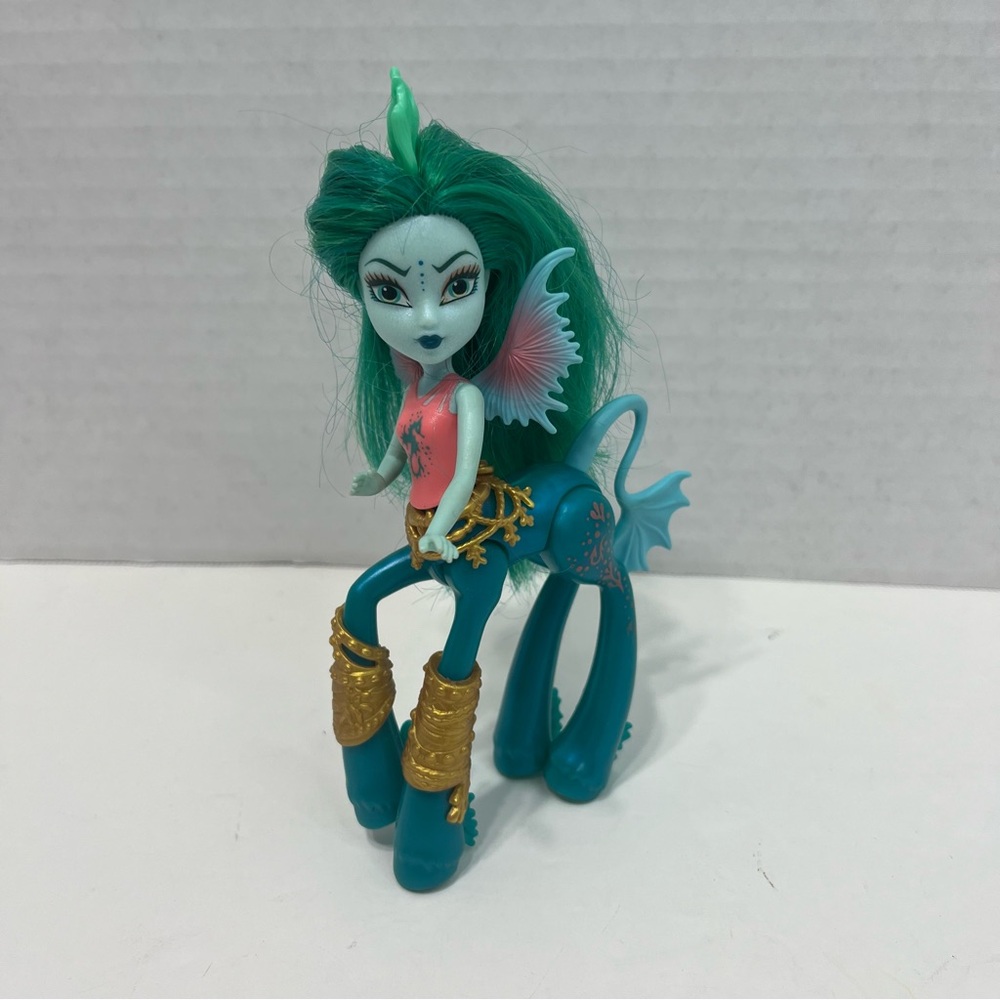 MONSTER HIGH Doll Fright-mares Tidechaser centaur doll
